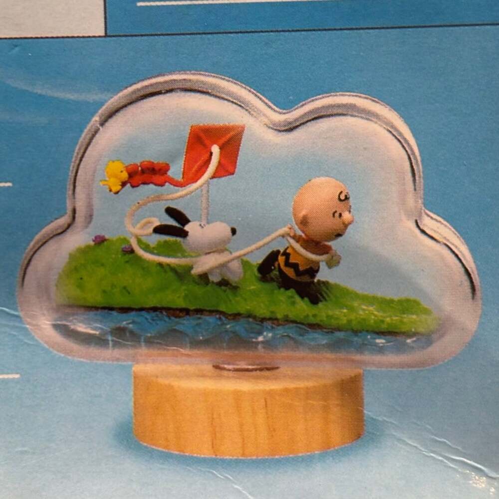 Peanuts Snoopy Charlie Brown Weather Terrarium Re-Ment Collectible Toy - New - Picture 1 of 2